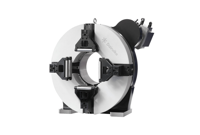 Machine de d&eacute;coupe de tuyaux laser &agrave; 4 mandrins