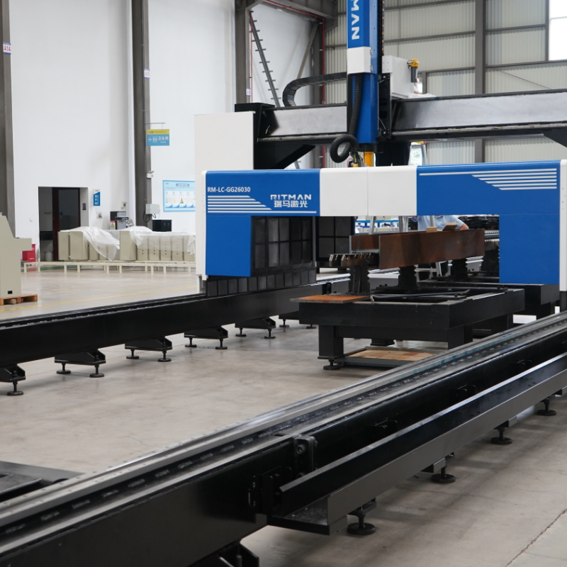 Machine de d&eacute;coupe laser &agrave; poutre en H